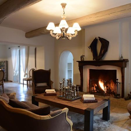 Chateau des Bertrands Le Cannet-des-Maures Extérieur photo