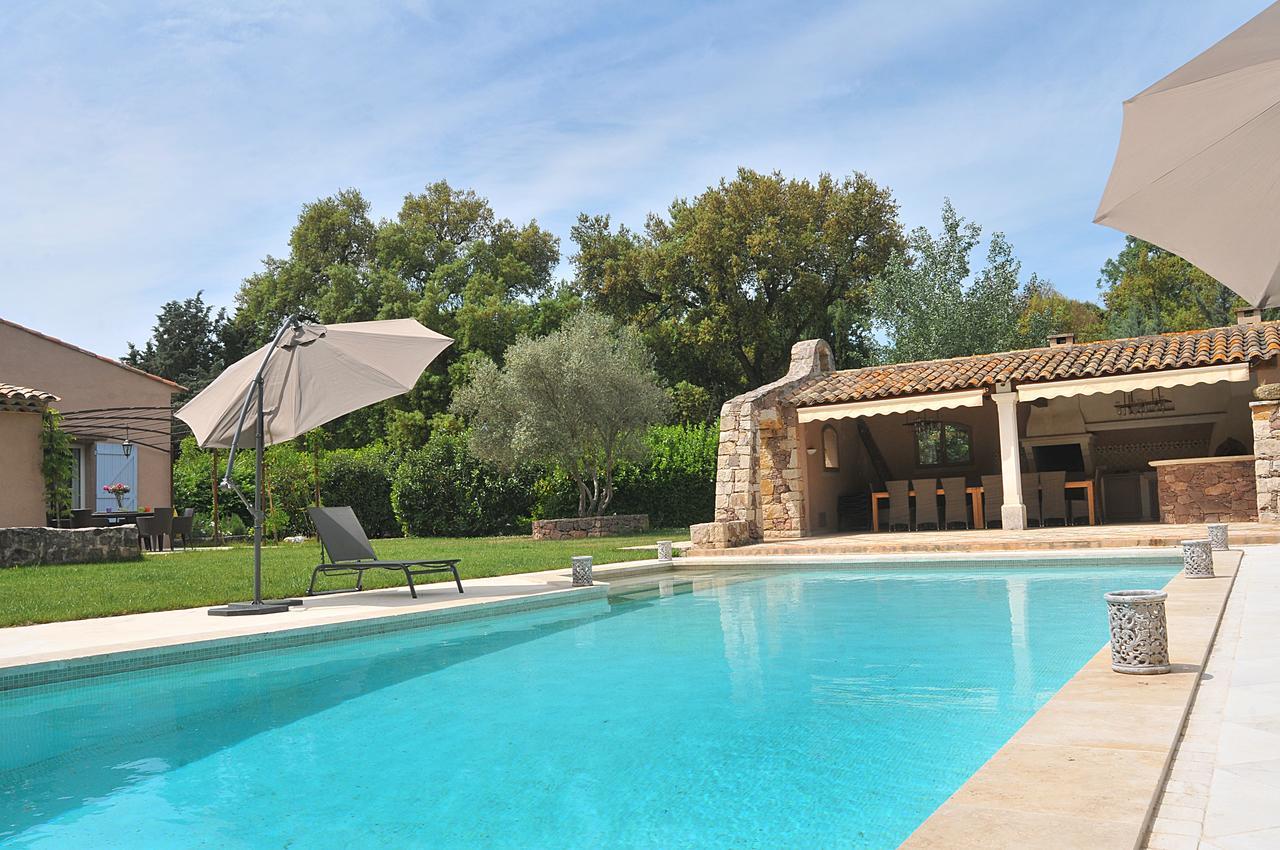 Chateau des Bertrands Le Cannet-des-Maures Extérieur photo