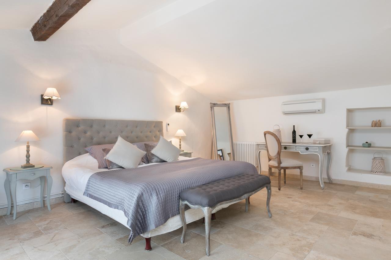 Chateau des Bertrands Le Cannet-des-Maures Extérieur photo