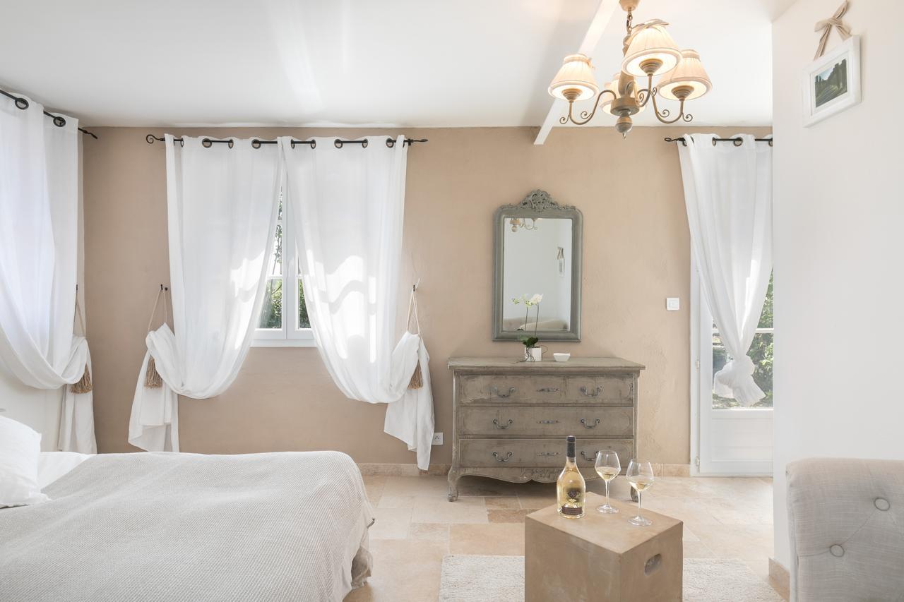 Chateau des Bertrands Le Cannet-des-Maures Extérieur photo